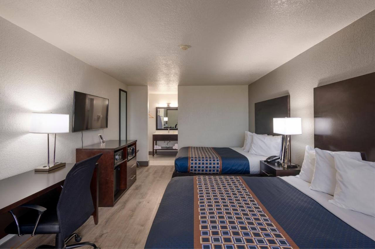 Queen Room with Two Queen Beds,1276178953:JPEG