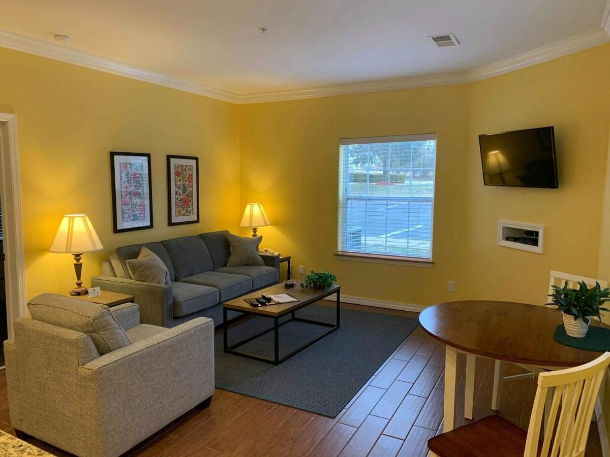 One-Bedroom Villa,967910779:JPEG