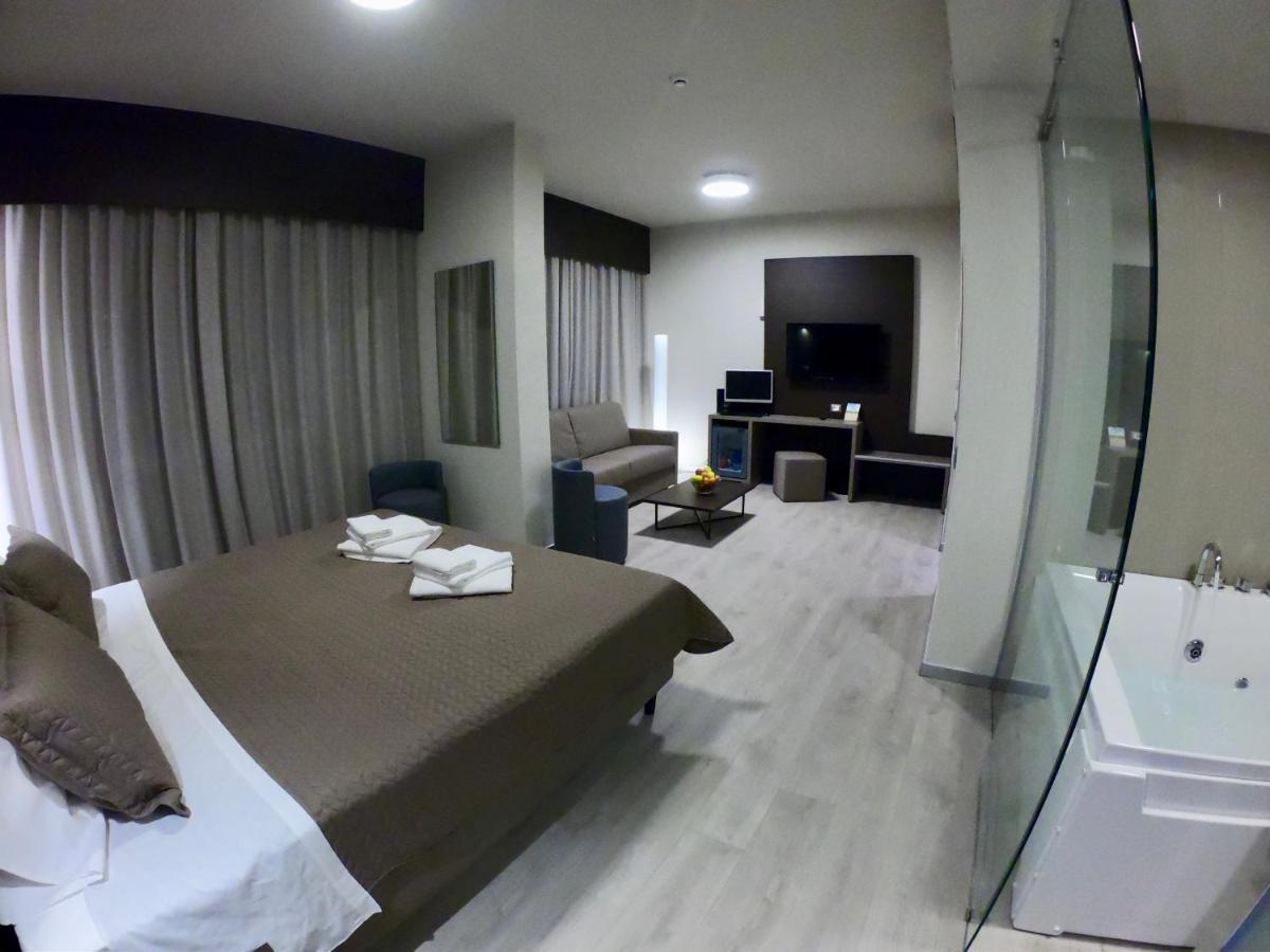Junior Suite,967965013:JPEG