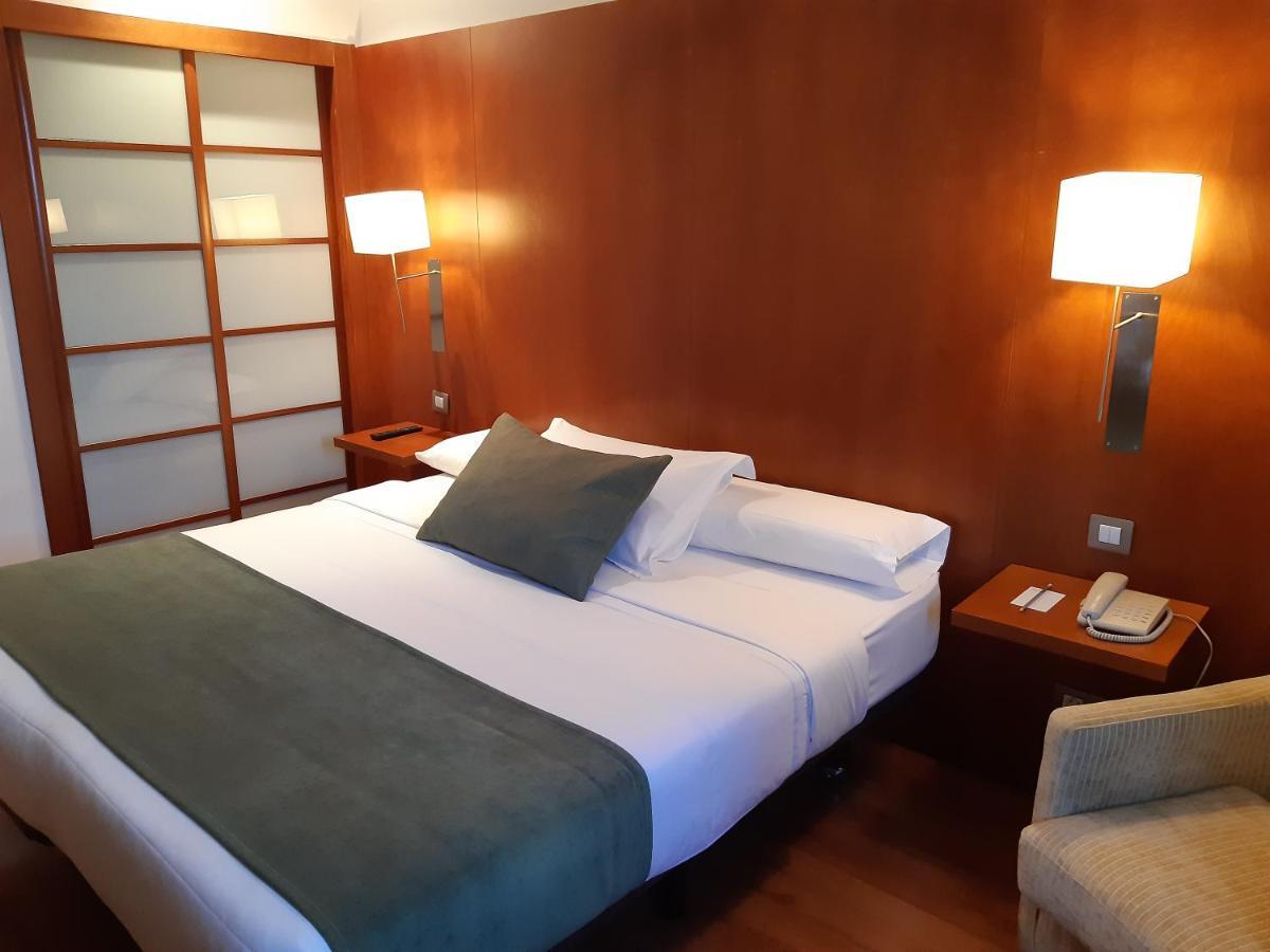 Double or Twin Room,1207661569:JPEG