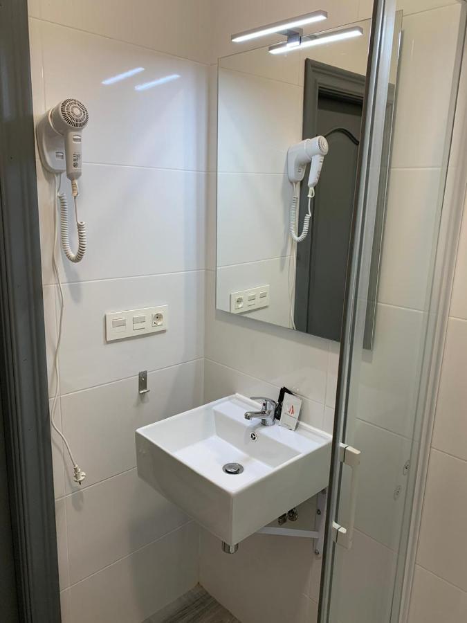 Single Room,416370720:JPEG