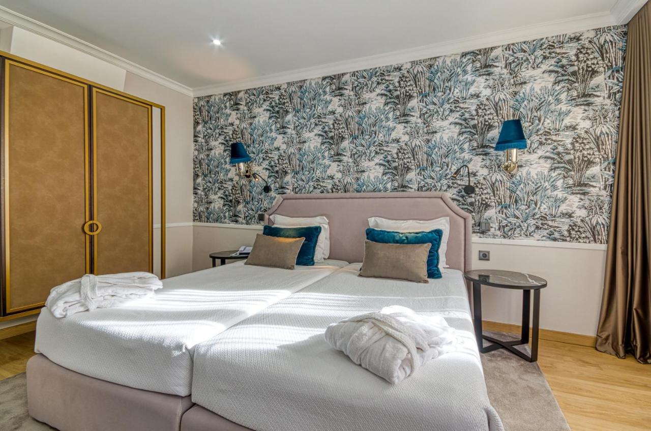 Superior Twin Room Chiado View