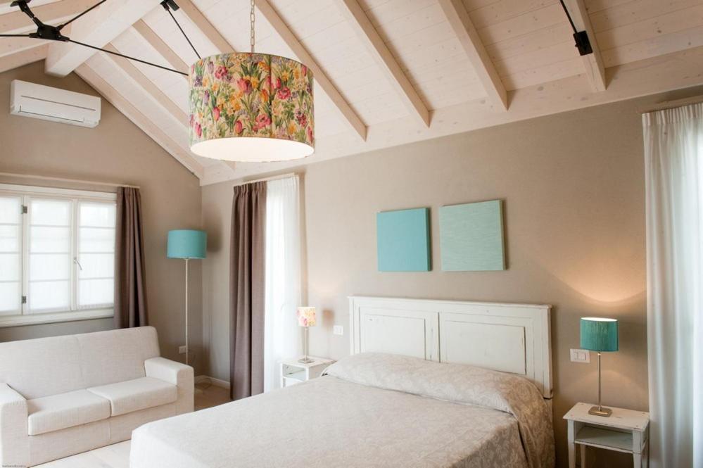 One-Bedroom Cottage,1769856478:JPEG