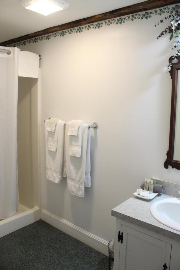 Double Room Private Bathroom,968815591:JPEG