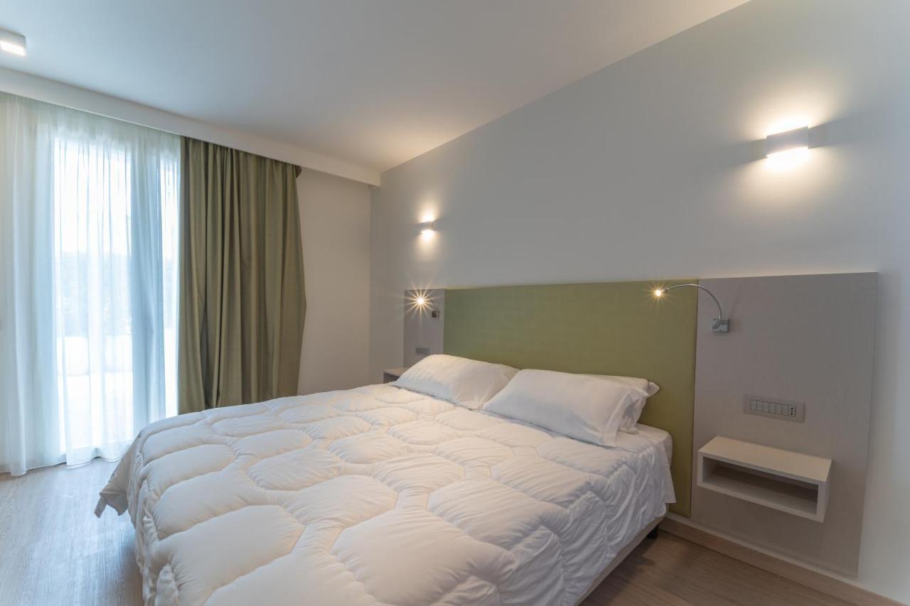 Standard Double or Twin Room,967147639:JPEG