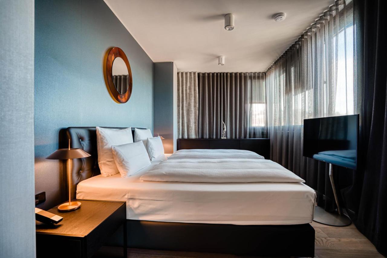 Penthouse Suite,969279745:JPEG