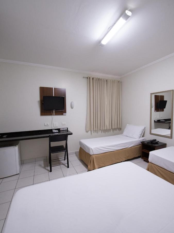 Quadruple Room 1 double bed 2 single beds,969591727:JPEG