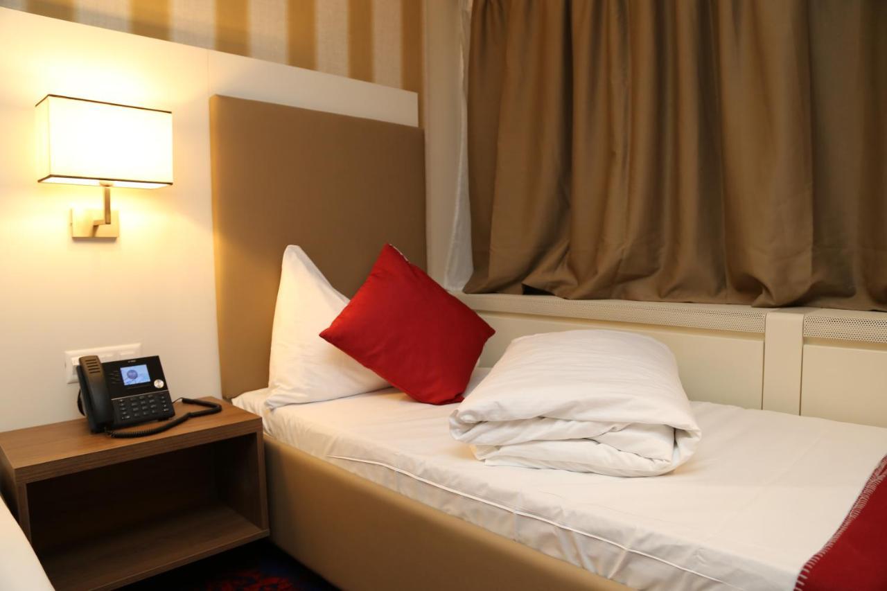 Single Room Terrace