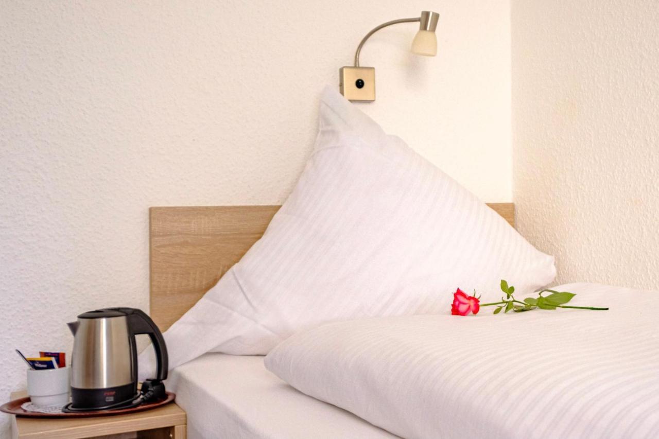 Standard Single Room,1589428359:JPEG