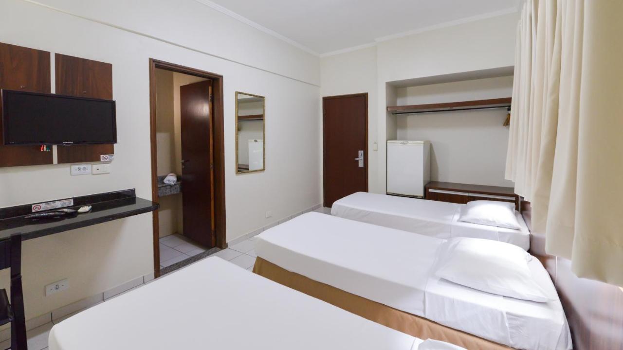 Triple Room 3 single Beds,969683320:JPEG