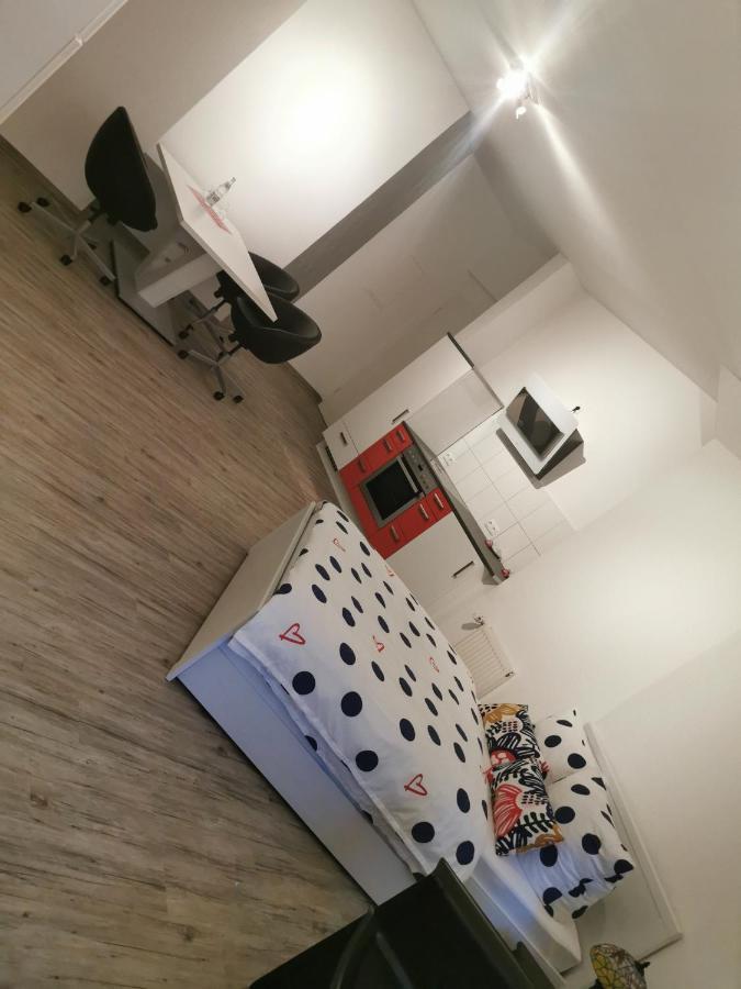 Two-Bedroom Apartment,969810514:JPEG