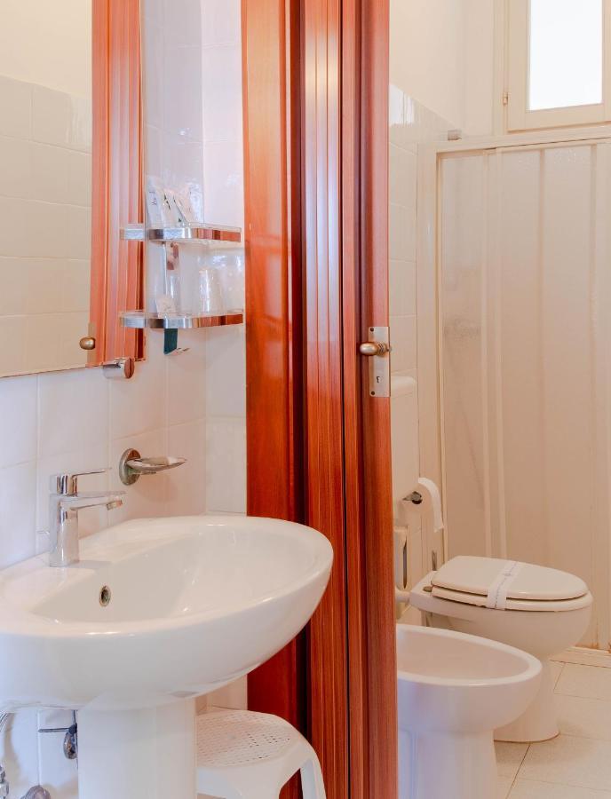 Standard Triple Room,969847087:JPEG