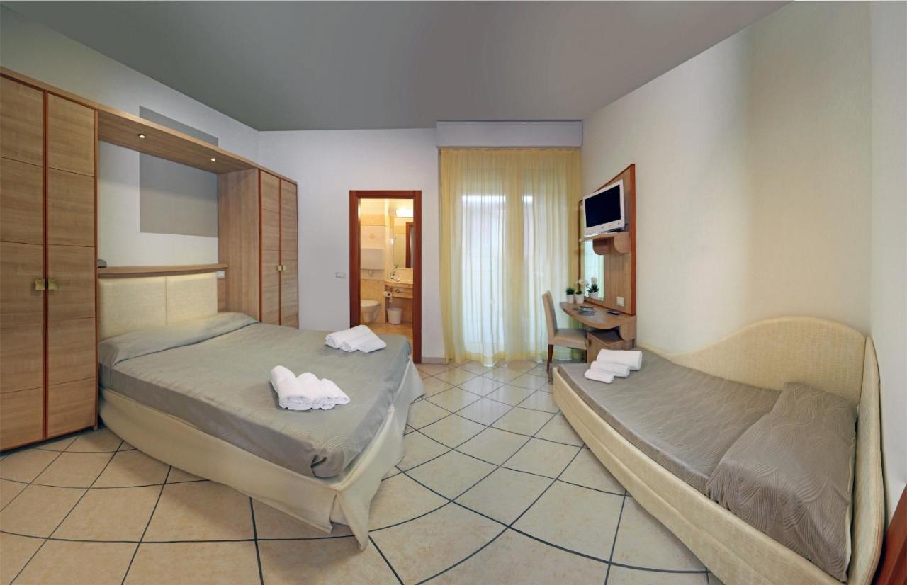 Triple Room,970656796:JPEG