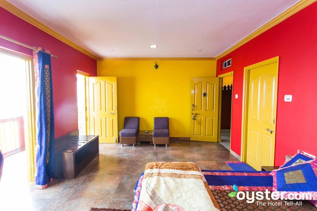Super Deluxe Room Private Balcony & Ganga View