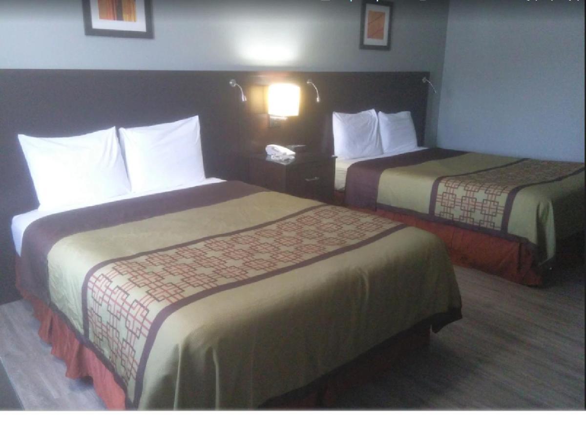Queen Room Two Queen Beds