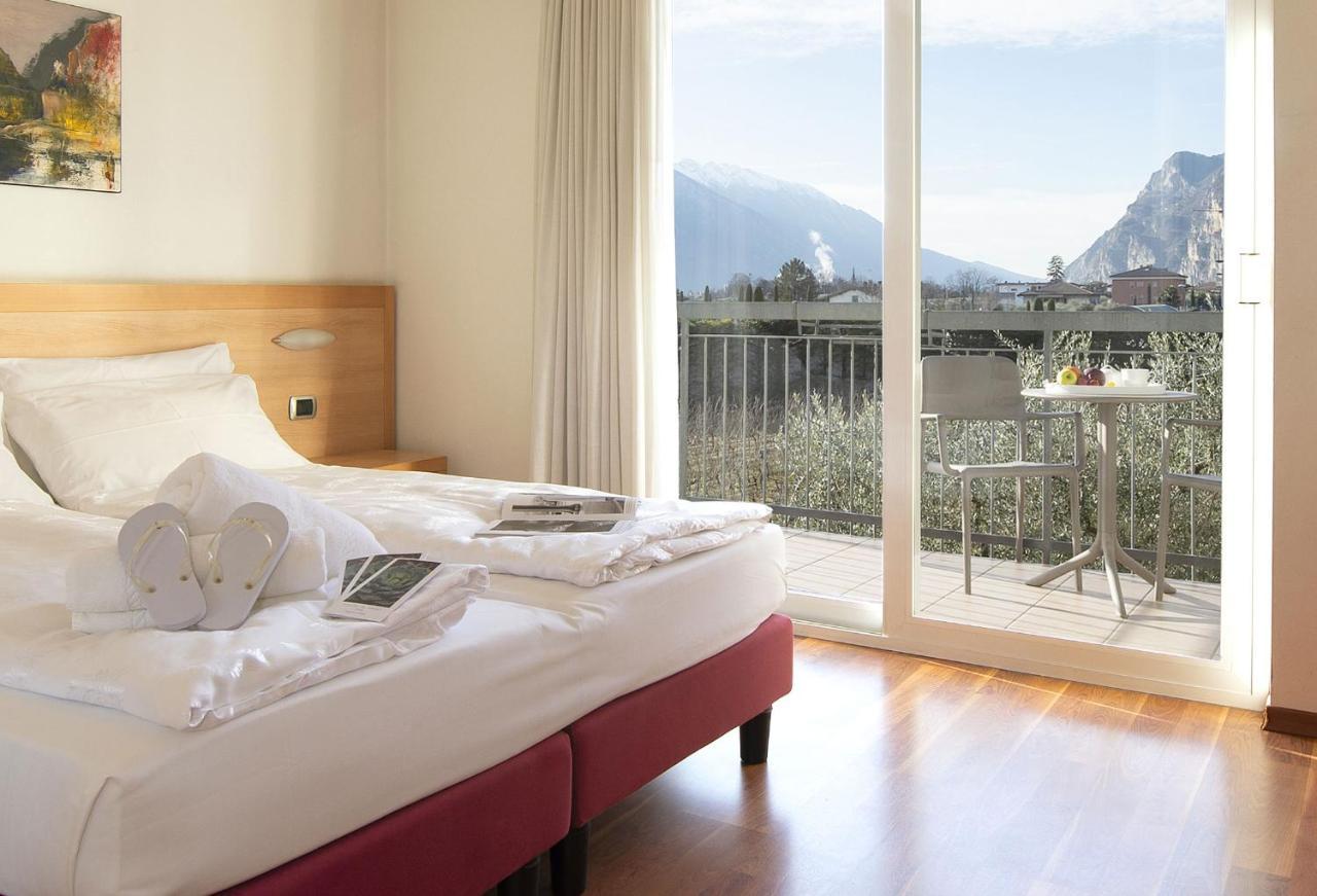 Standard Double Room,1438067575:JPEG