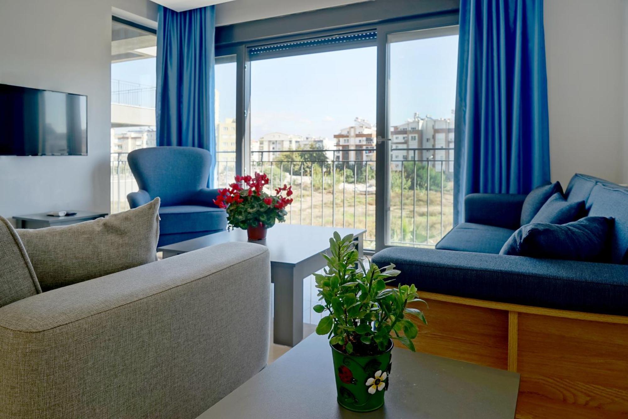 Two-Bedroom Apartment,789082311:JPEG