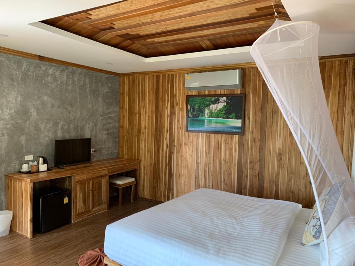 Deluxe Double Room Hill Top