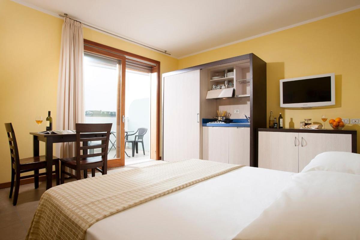 Double Room,974352163:JPEG