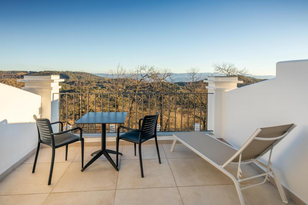 Deluxe Double Room with Terrace - mountain view (2 adults),974468899:JPEG