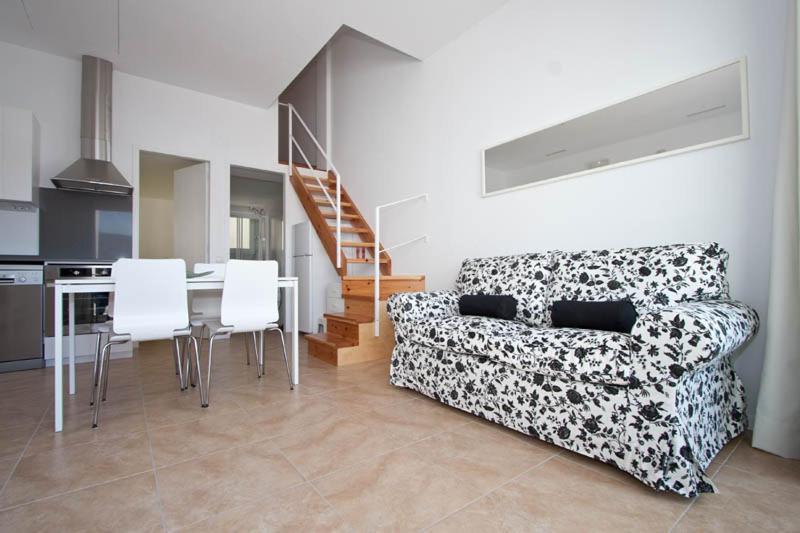 Apartment Split Level,974679016:JPEG