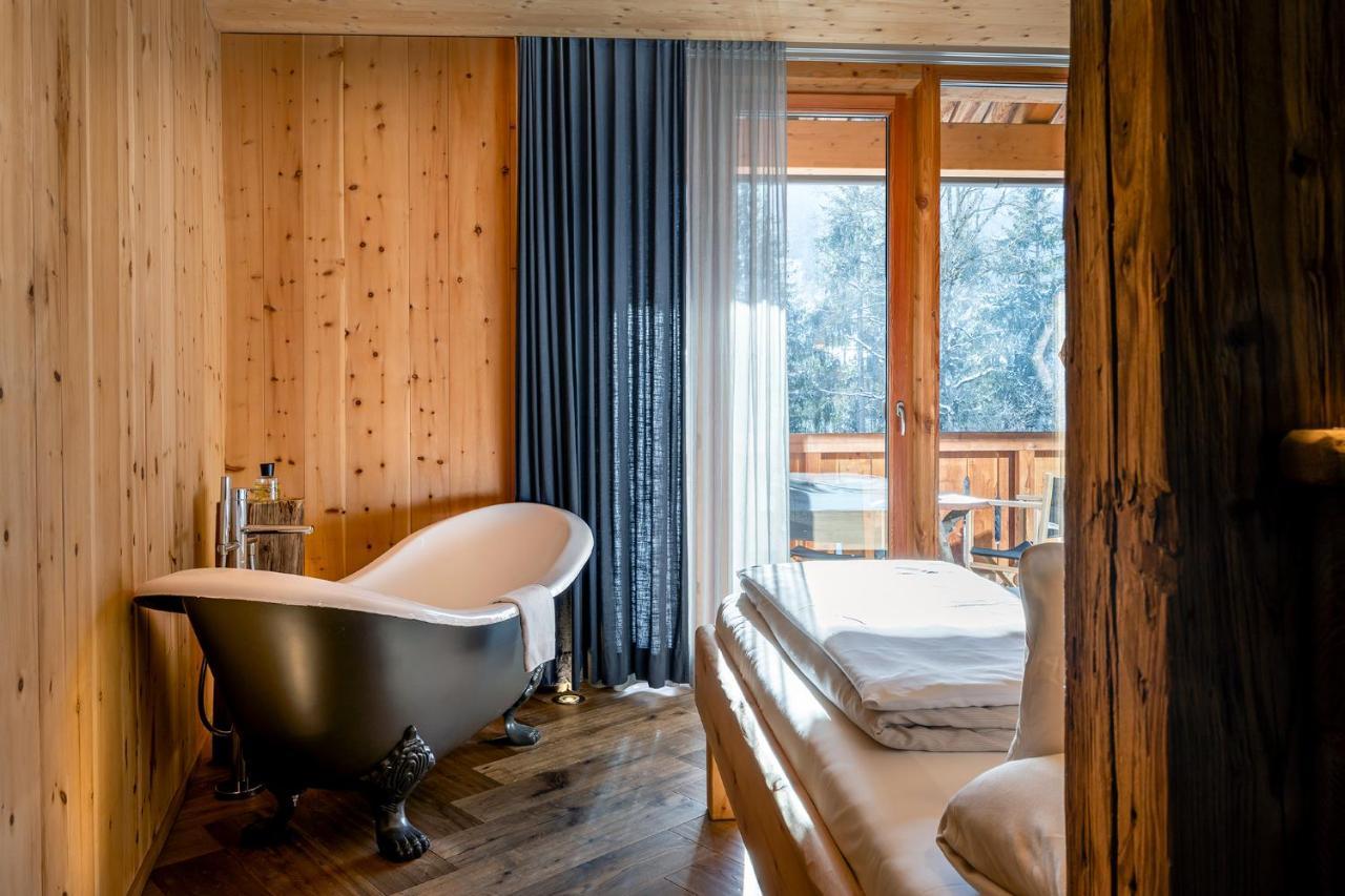 Double Room Balcony Bath