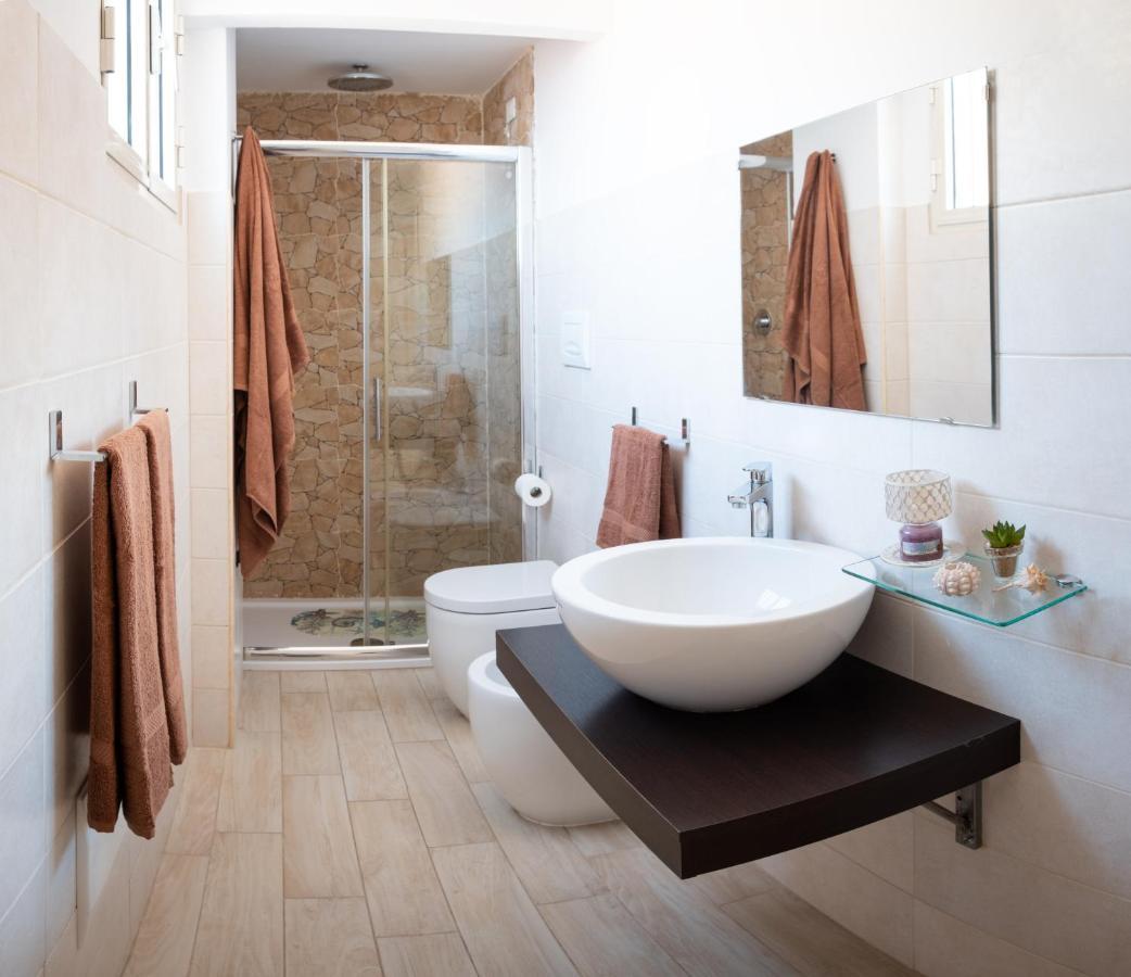 Triple Room Private Bathroom,1551340582:JPEG