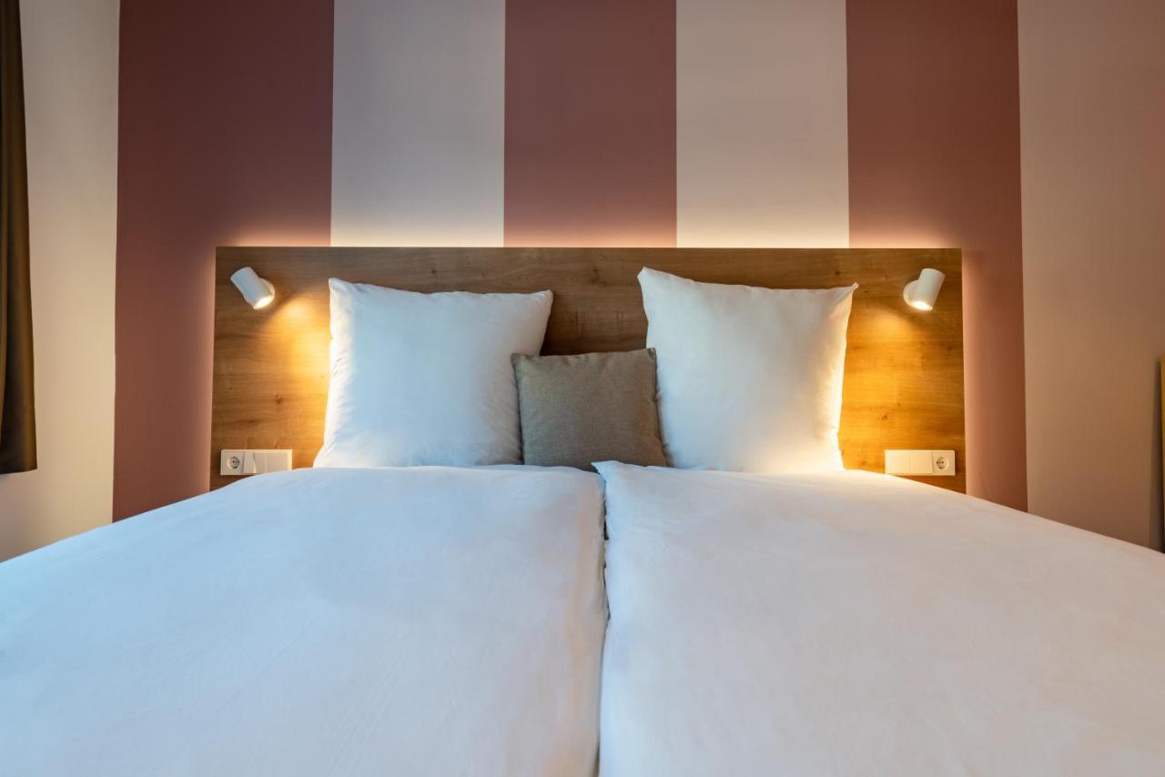 Double Room Category M