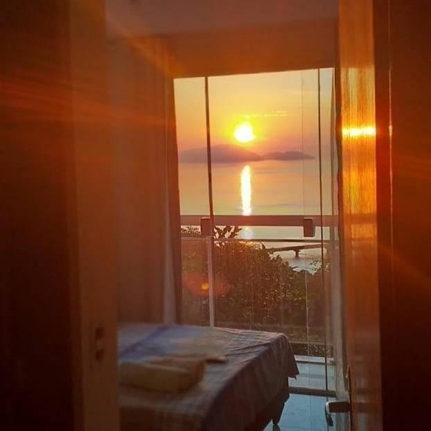 Deluxe Double or Twin Room Sea View