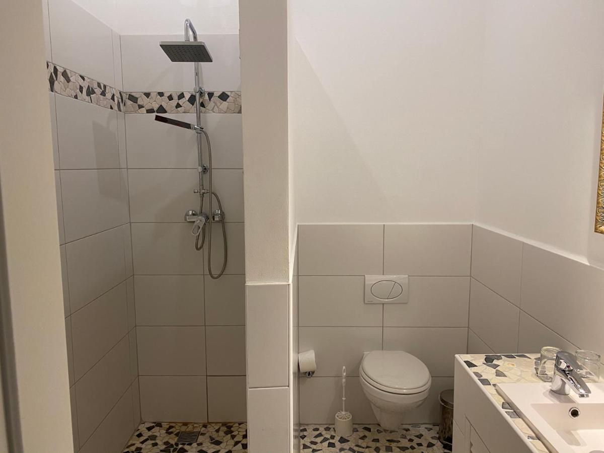 Comfort Triple Room Shower,981973204:JPEG