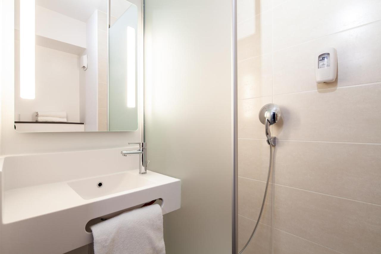 Twin Room,1224252241:JPEG