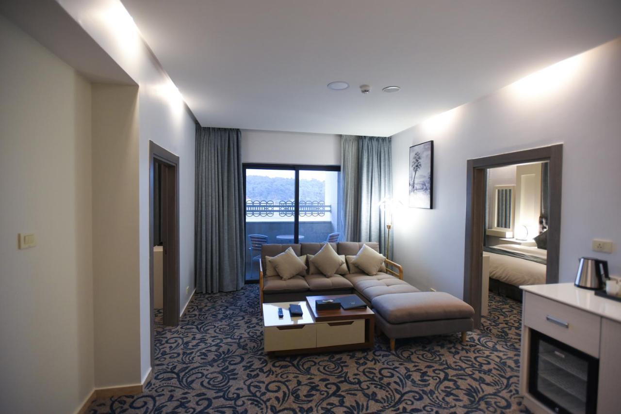Family Suite,985910413:JPEG