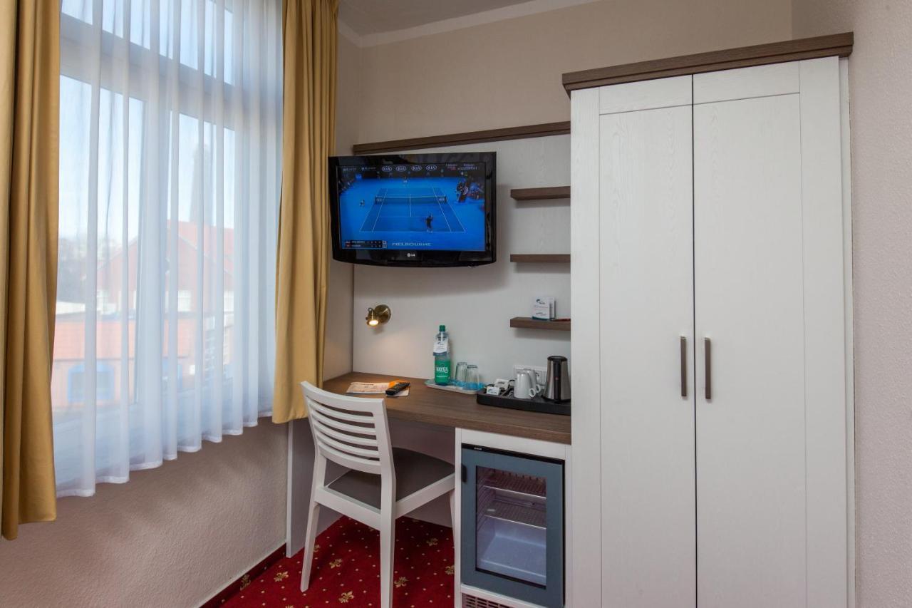 Double Room,978787681:JPEG