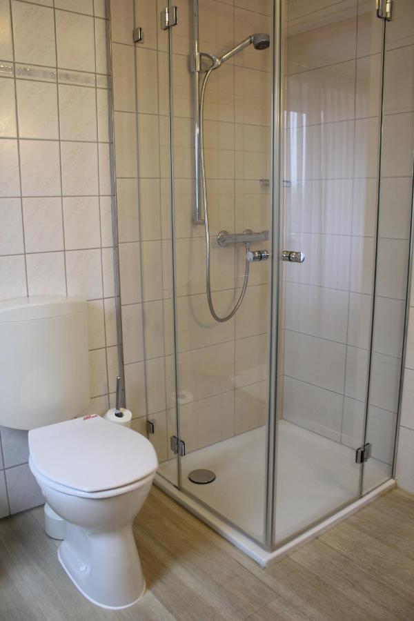 Standard Twin Room,1337898458:JPEG