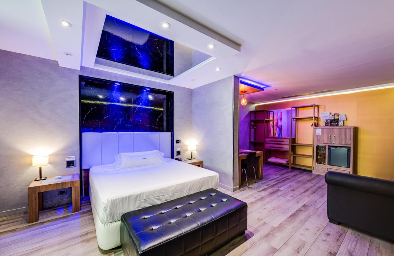 Superior Suite Private Pool