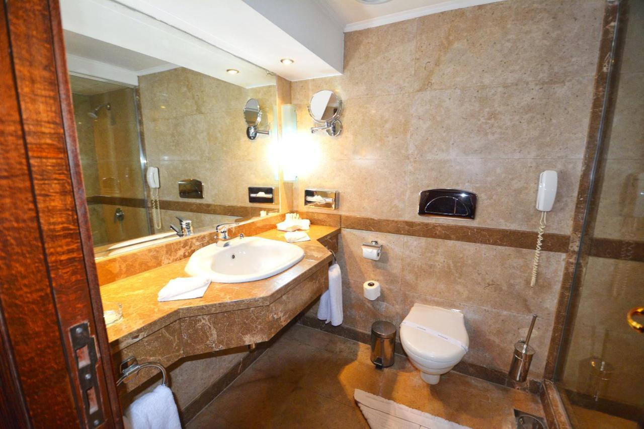 Deluxe Double Room Nile View