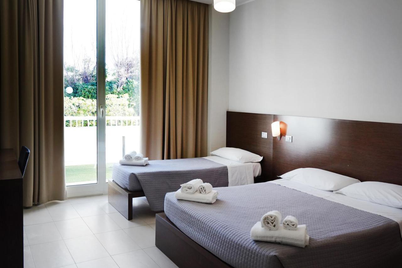 Standard Triple Room,979746223:JPEG