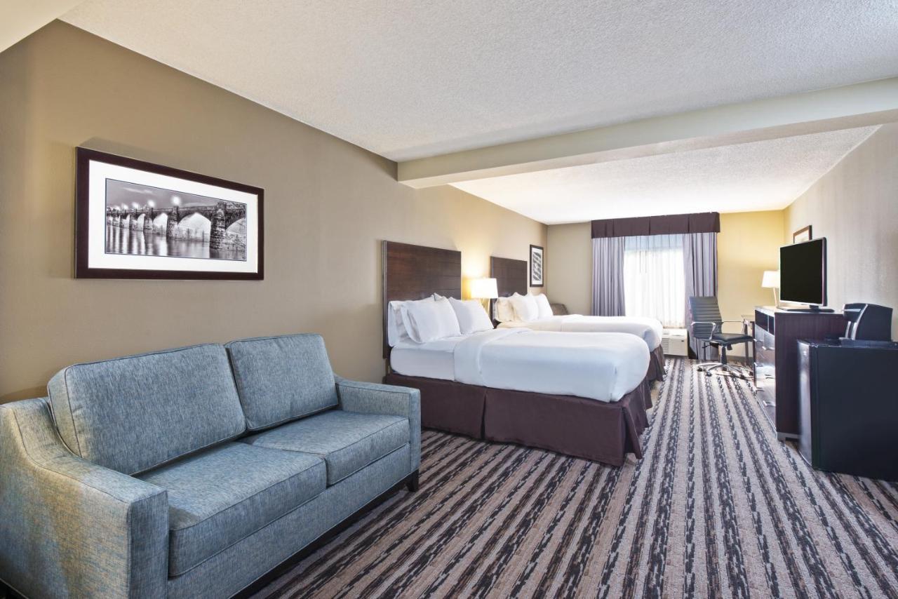 Suite Two Queen Beds,154539833:JPEG