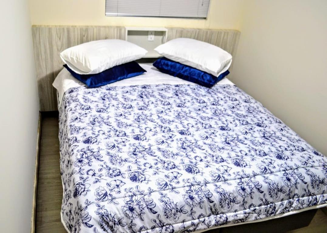 Large Double or Twin Room,979919401:JPEG