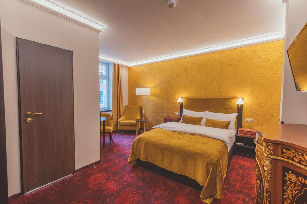 Large Single Room