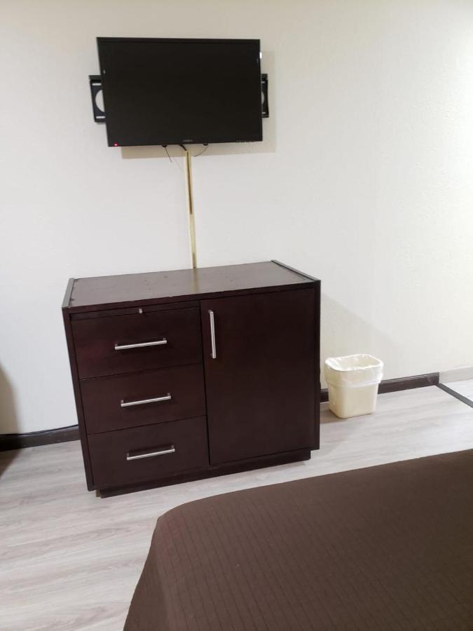 Queen Room Non-Smoking
