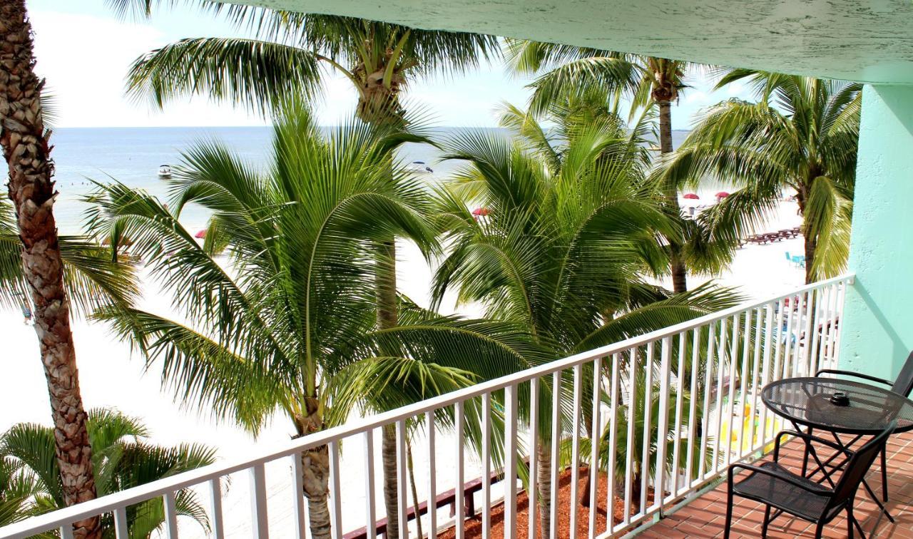 Beachfront Two Double Beds Suite Balcony,980874799:JPEG