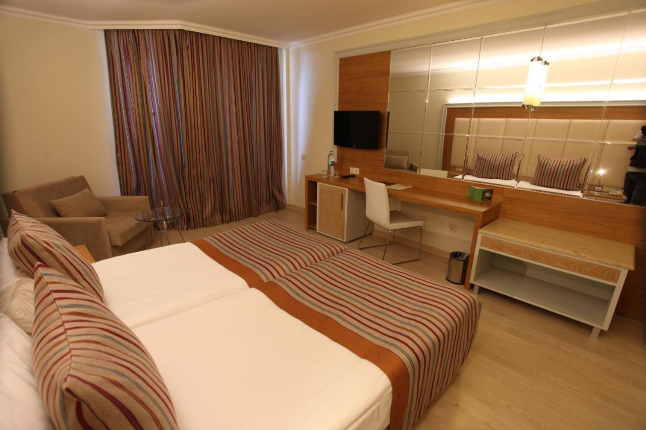 Standard Limited Sea view