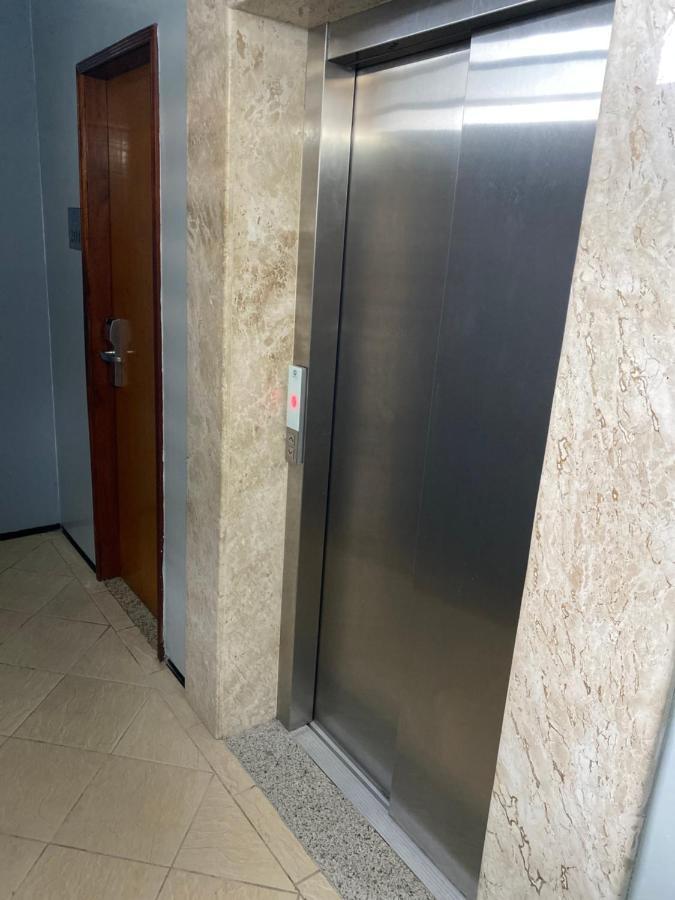Standard Quintuple Apartment