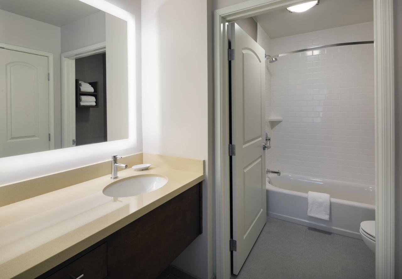 Studio Suite,981573895:JPEG