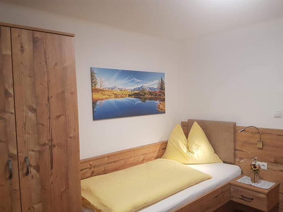 Single Room Mountain View,1038321445:JPEG