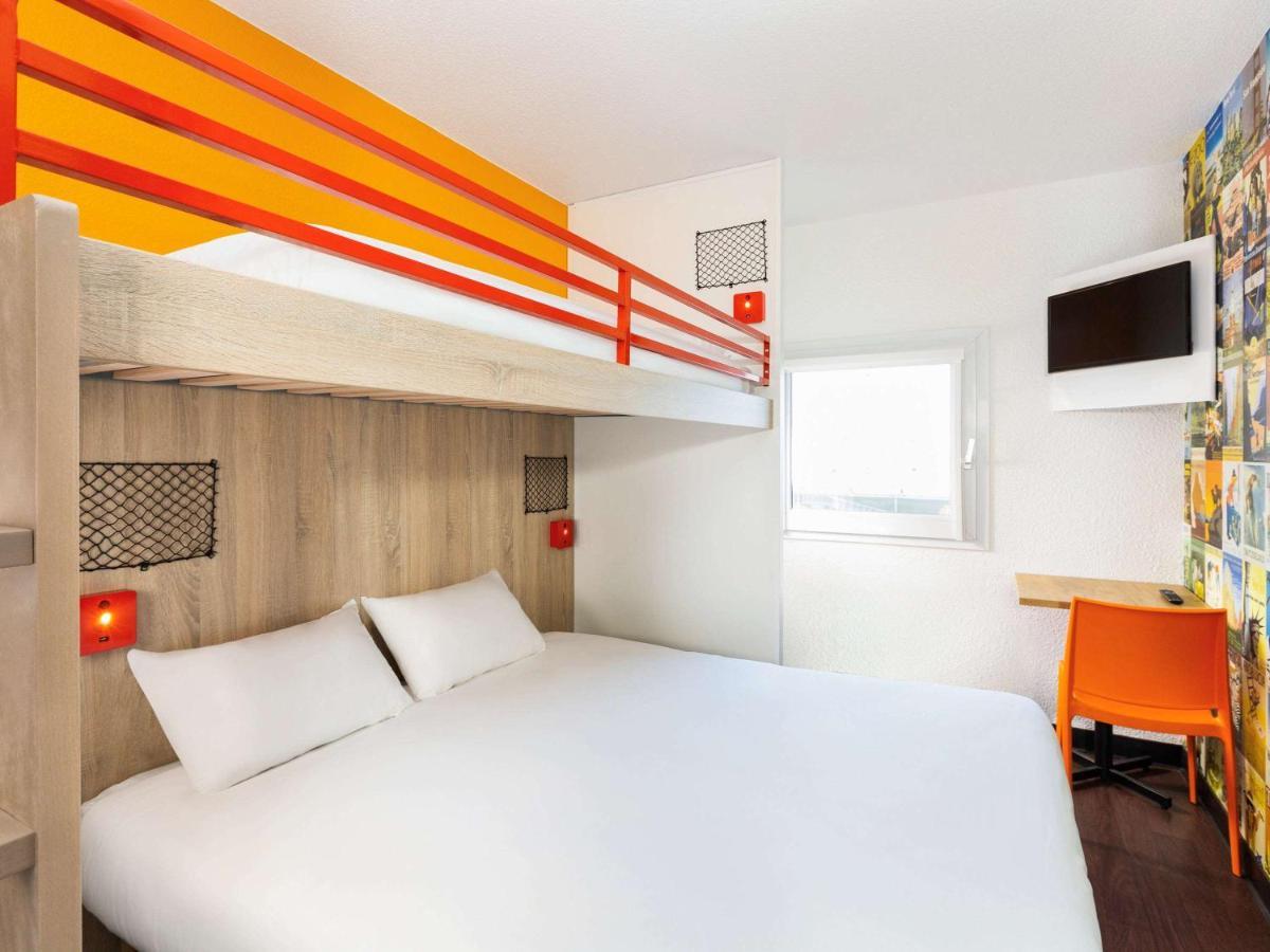 Room Mezzanine Level