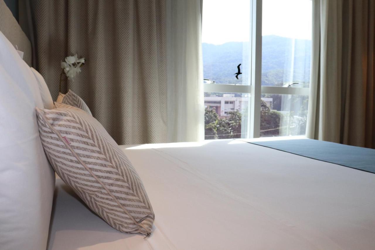 Deluxe Room,1710621730:JPEG