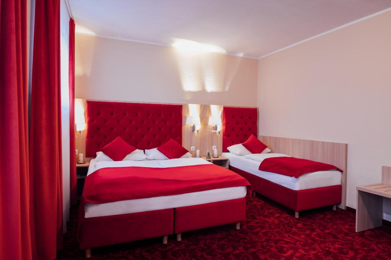 Basic Triple Room