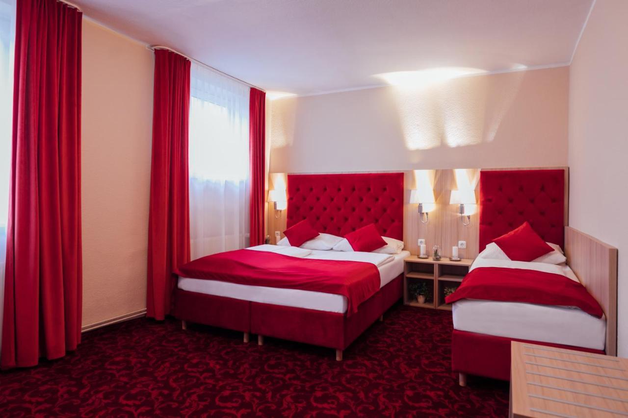 Basic Triple Room,982117591:JPEG